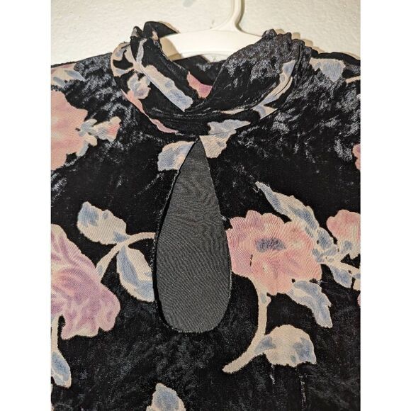 Women's Nanette Lepore Sz 8 Moody Romance Black and Pink Floral Velvet Dress - Picture 11 of 16